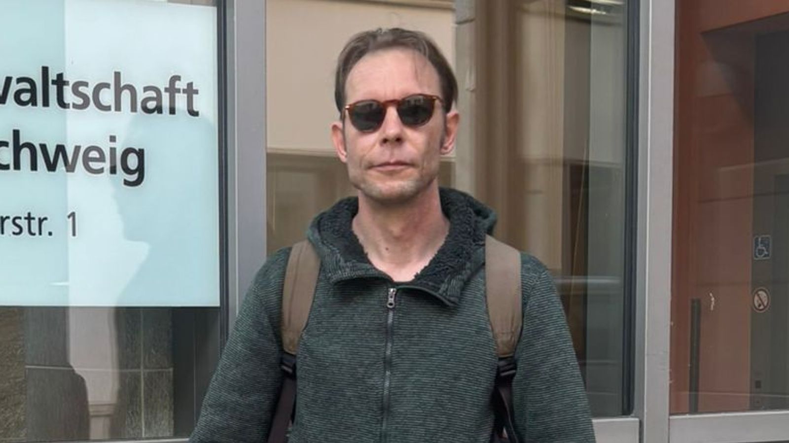 Christian B: Freed Madeleine McCann suspect pleads ‘give me back my life’ as he tries to confront prosecutor | World News